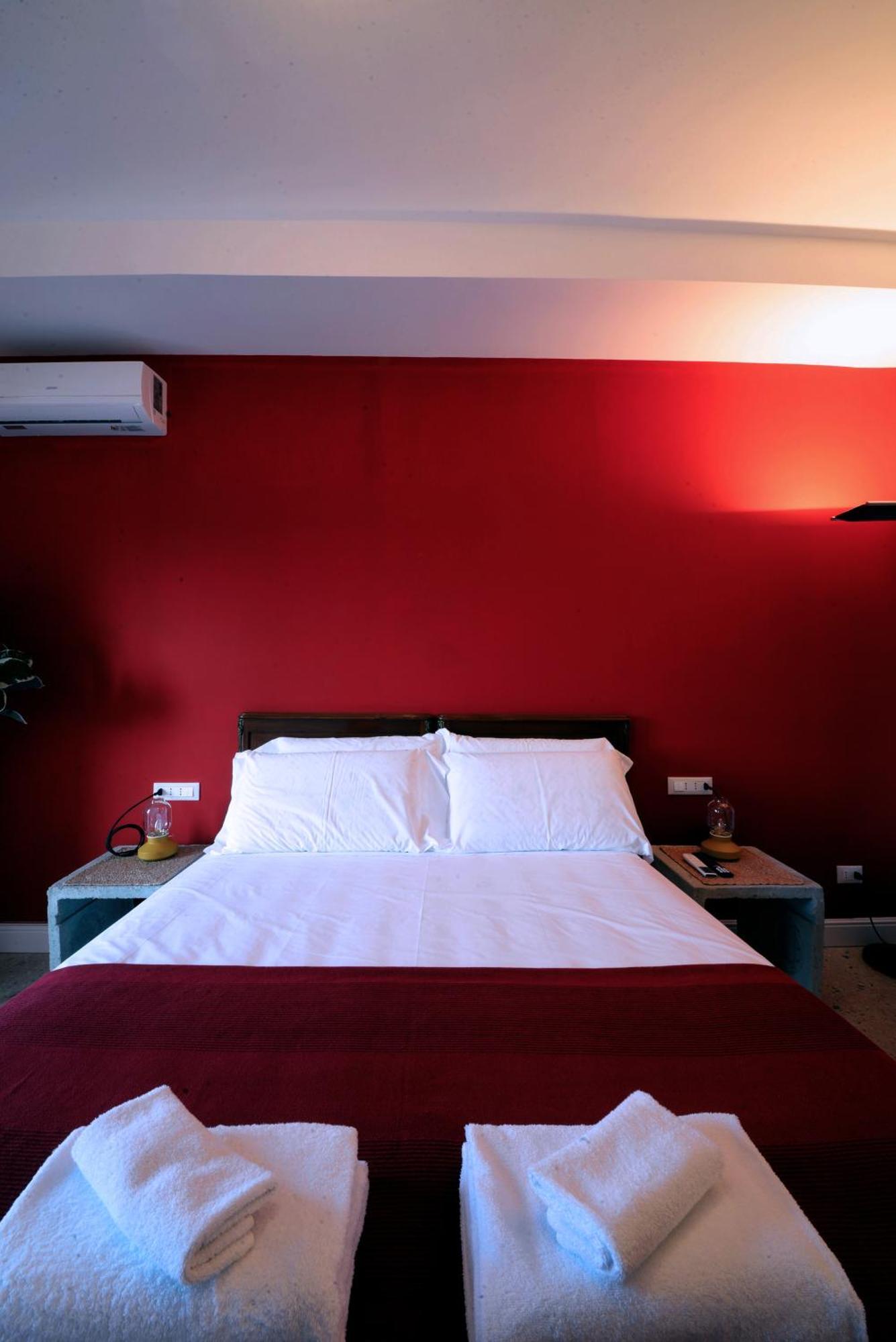 Led House * Rom